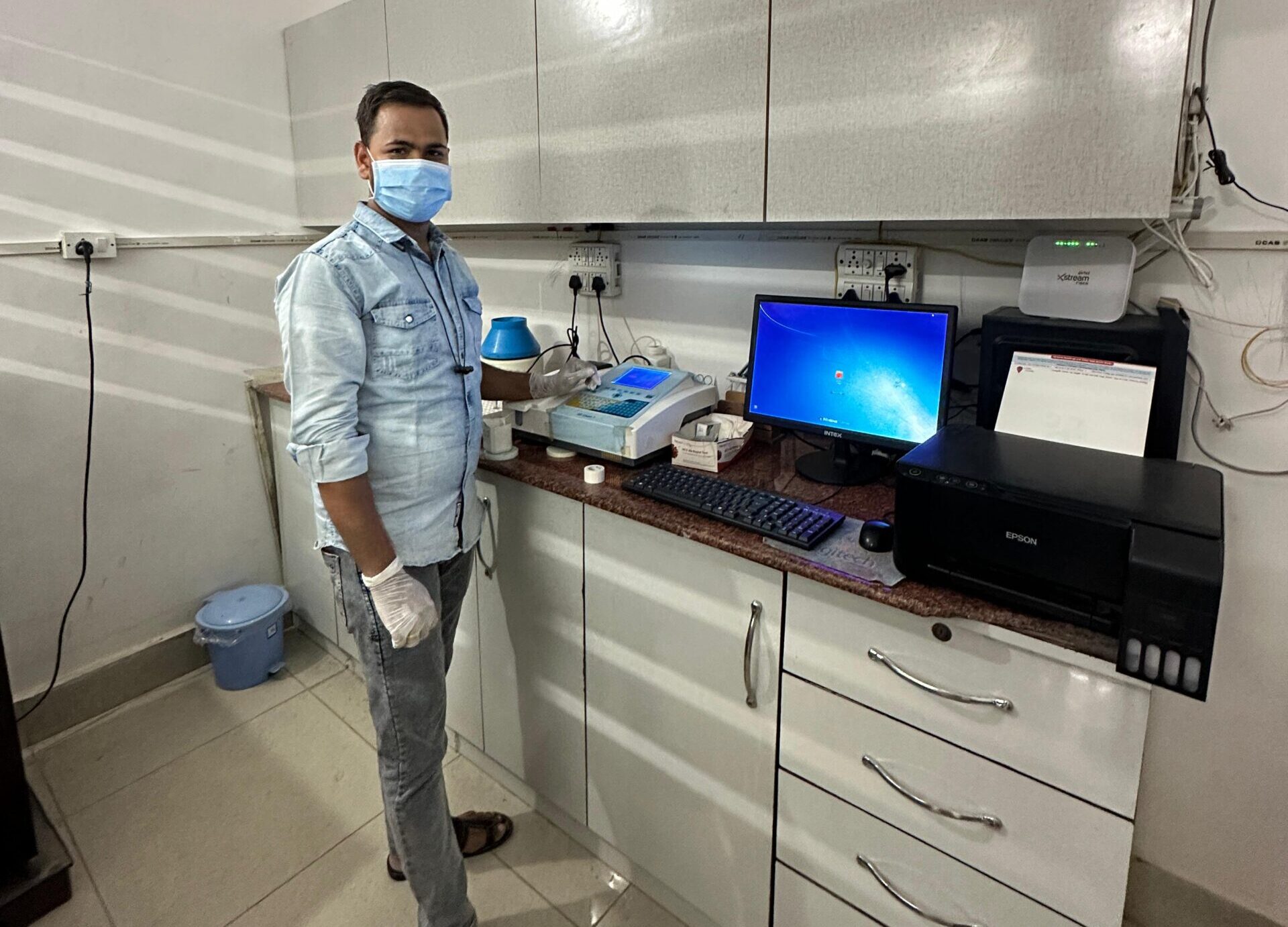  🧪 Modern Laboratory for Diagnostics